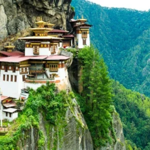 7 Nights 8 Days (Phuentsholing 1 Night / Thimphu 2 Nights / Punakha 1 Night / Paro 2 Nights / Siliguri 1 Night)